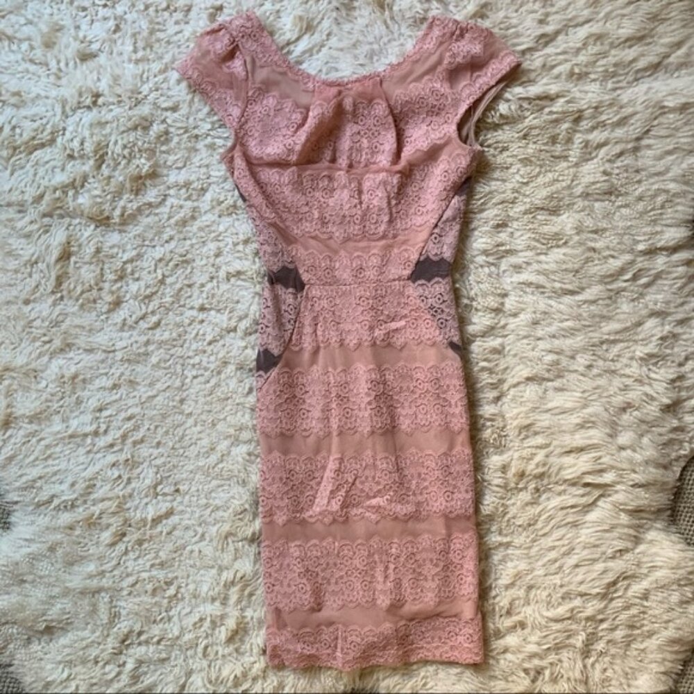 Le Chateau Y2K Light Pink Lace Bodycon Bandage Mini Dress